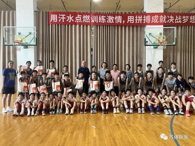 职业球员如何通过联赛提升竞技水平_2